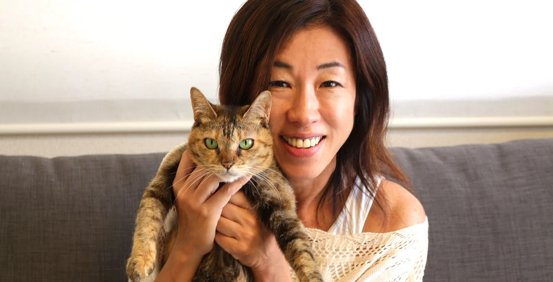 猫と一緒に過ごすKeiko